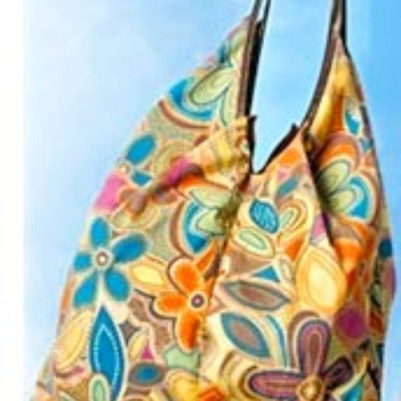 Avon Accessories - Summer Bag, very big